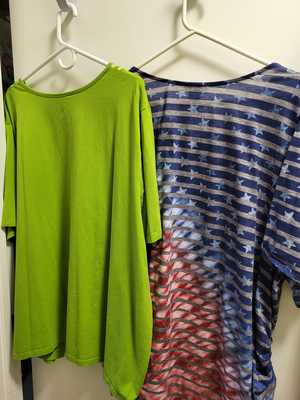 2 Catherines 4X 30/32W Tops American Flag And Lime Green - Picture 8 of 8